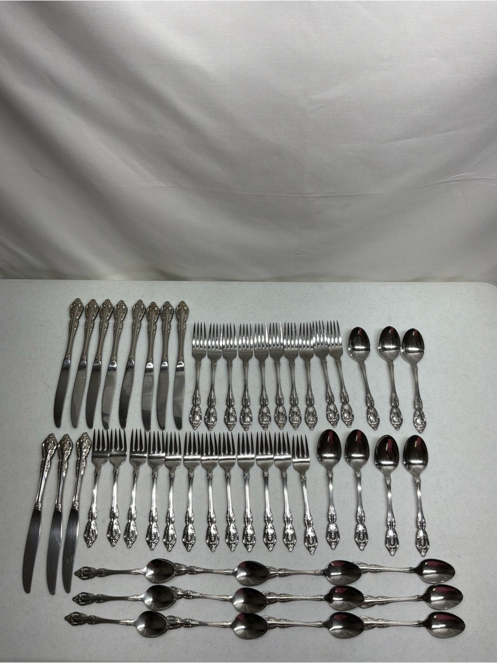 Oneida Community Brahms Pattern Stainless Steel Flatware 52 Pcs